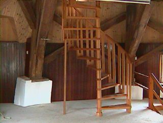 Mhle, 2. Etage mit Wendeltreppe zur oberen Etage